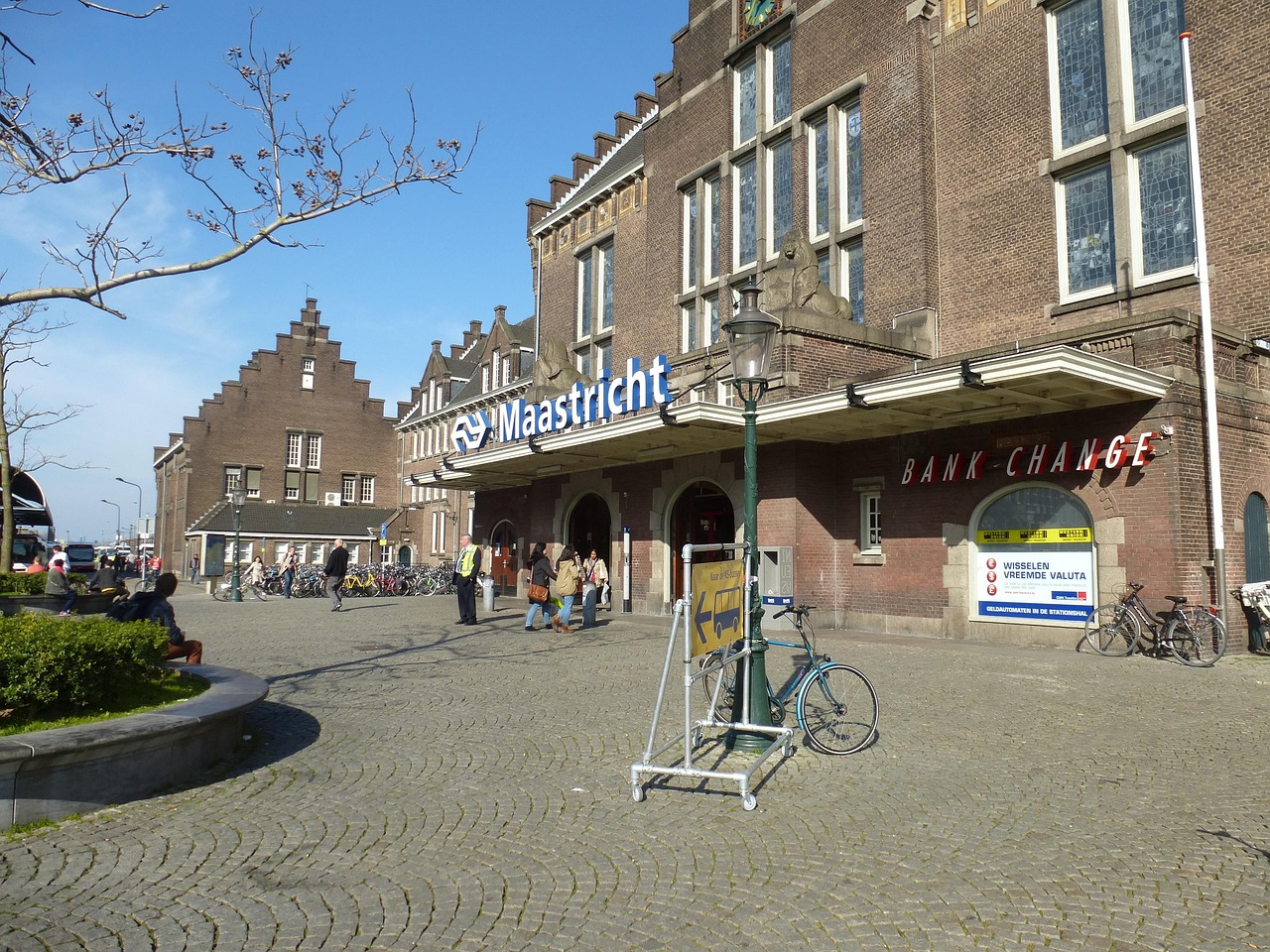 maastricht-426116_1280